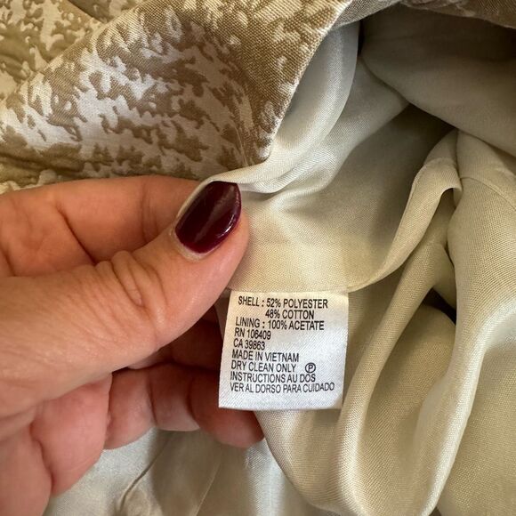 Isabella DeMarco Jacket in White and Tan Houndstooth Button Front - Size Large - Picture 6 of 6